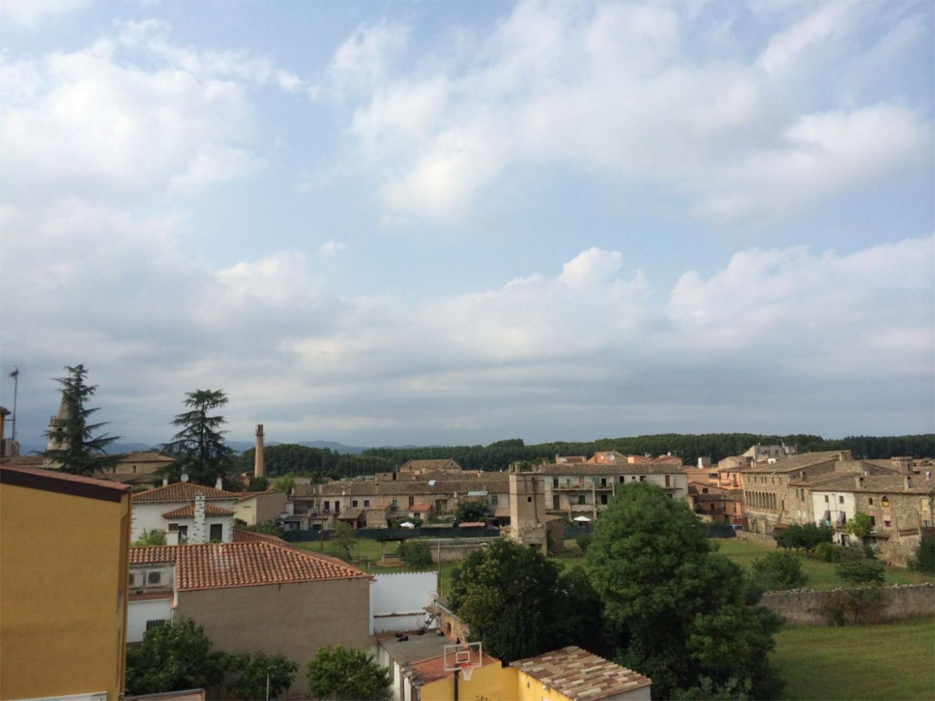Vista exterior de Pis en venda en Salt amb Balcó