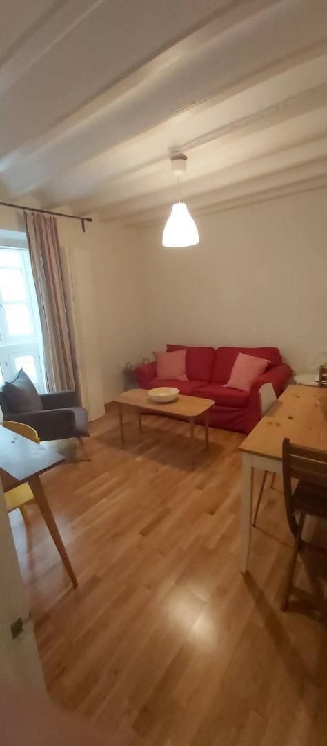 Sala d'estar de Pis de lloguer en  Cádiz Capital amb Parquet i Moblat