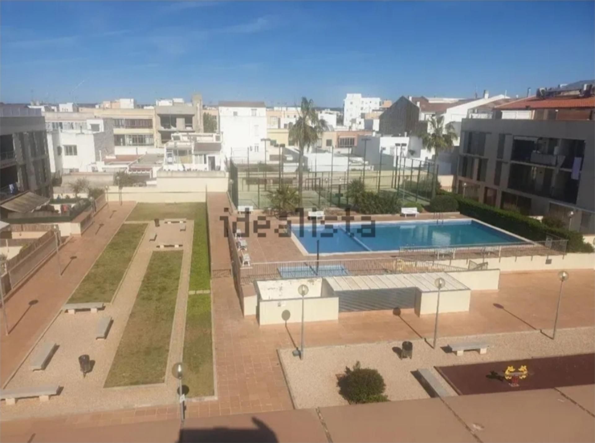 Vista exterior de Àtic en venda en Ciutadella de Menorca amb Aire condicionat, Calefacció i Parquet