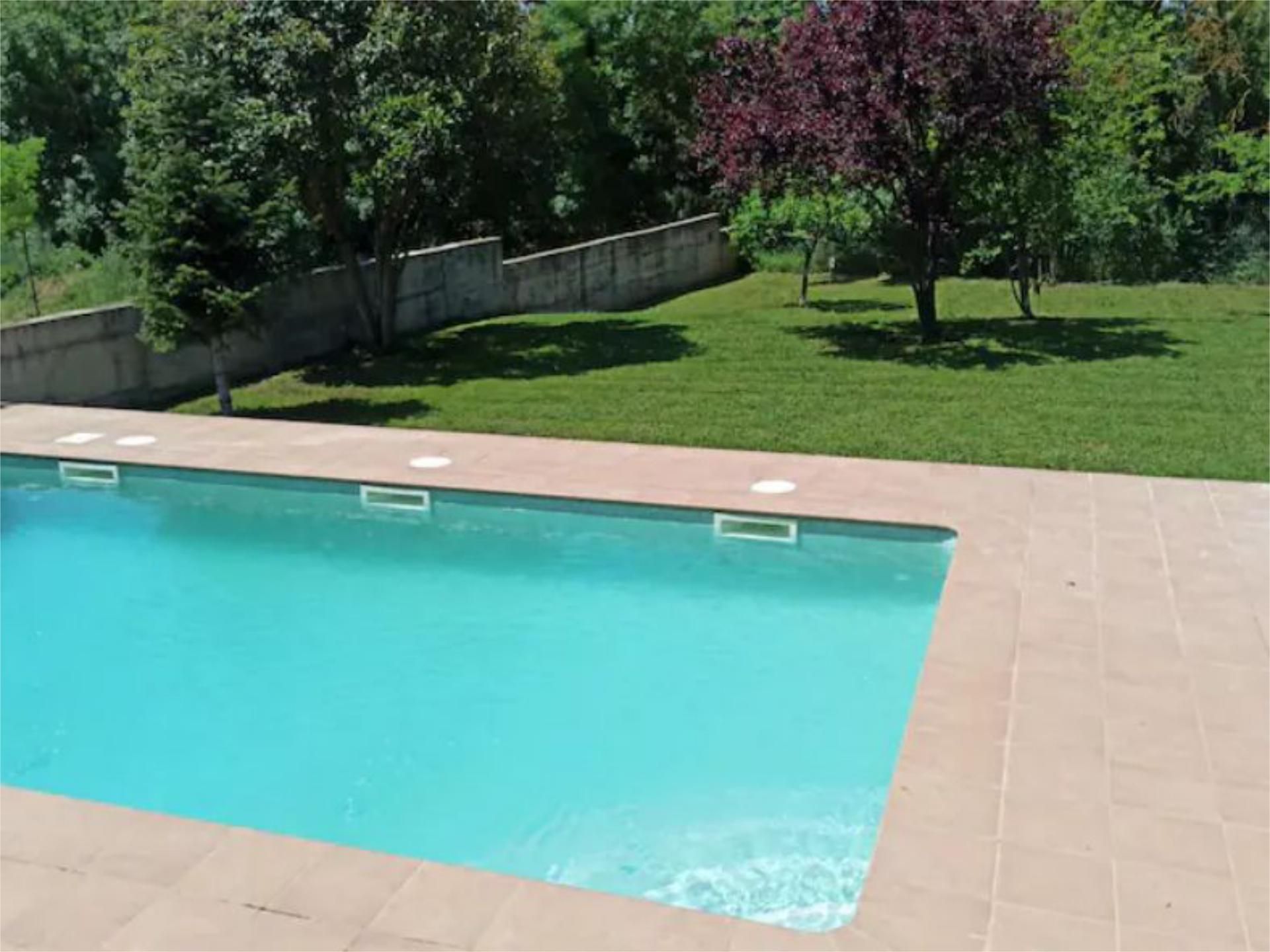 Swimming pool of House or chalet to rent in Vilopriu  with Air Conditioner, Heating and Private garden