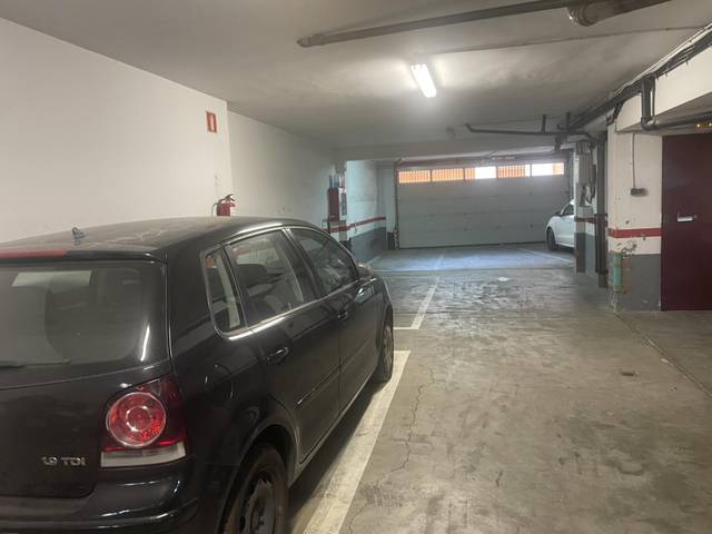 Garaje en Alquiler en Carrer d'Hercegovina, 5 en Sant Gervasi- Galvany