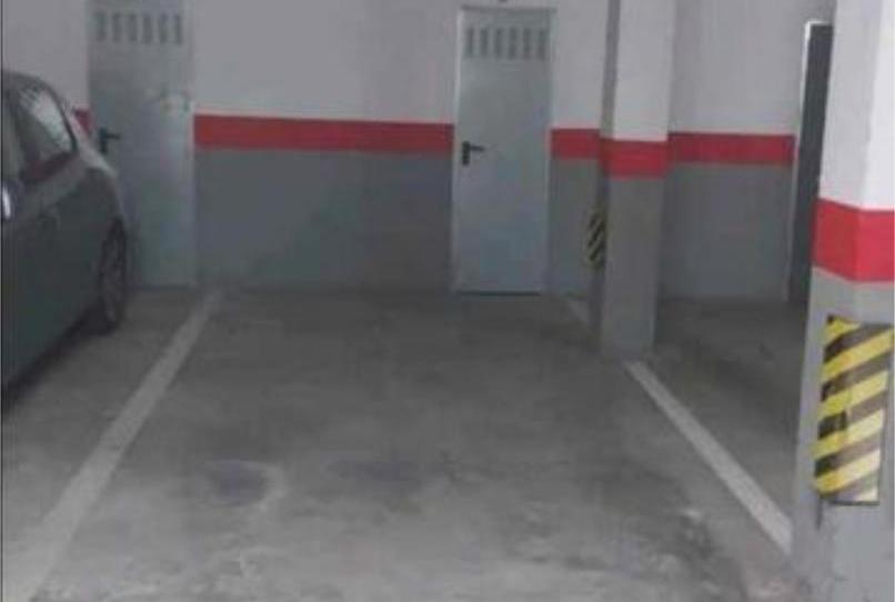 Foto 1 de Garatge de lloguer a Brenes, Sevilla