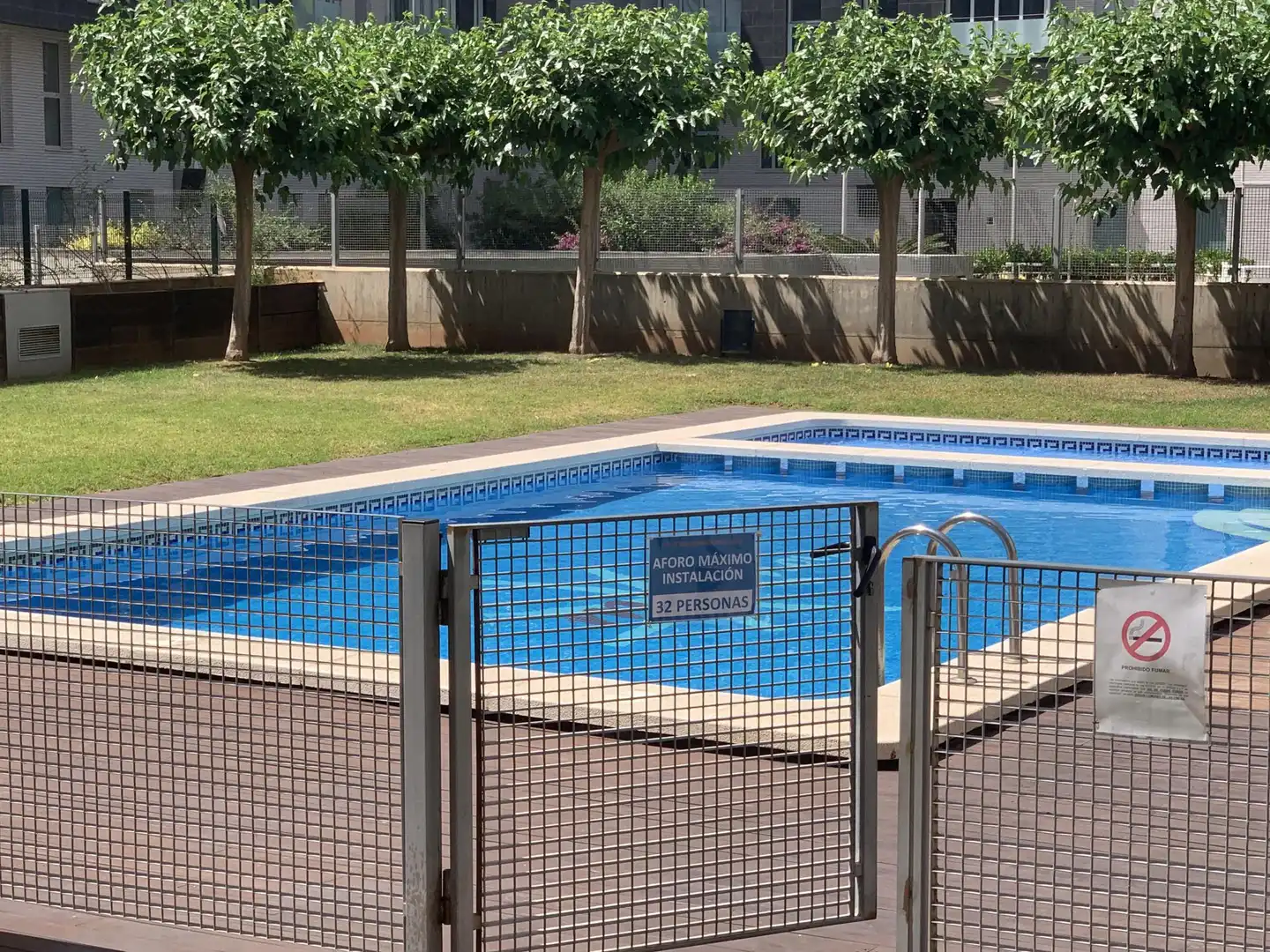 Swimming pool of Flat for sale in Vila-real  with Air Conditioner, Heating and Private garden
