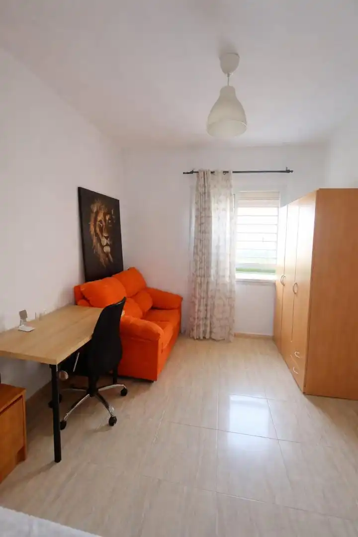 Habitación de Casa adosada para compartir en Málaga Capital