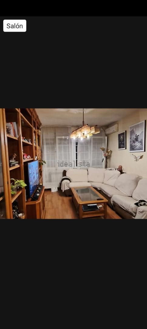 Sala d'estar de Pis en venda en  Madrid Capital amb Aire condicionat