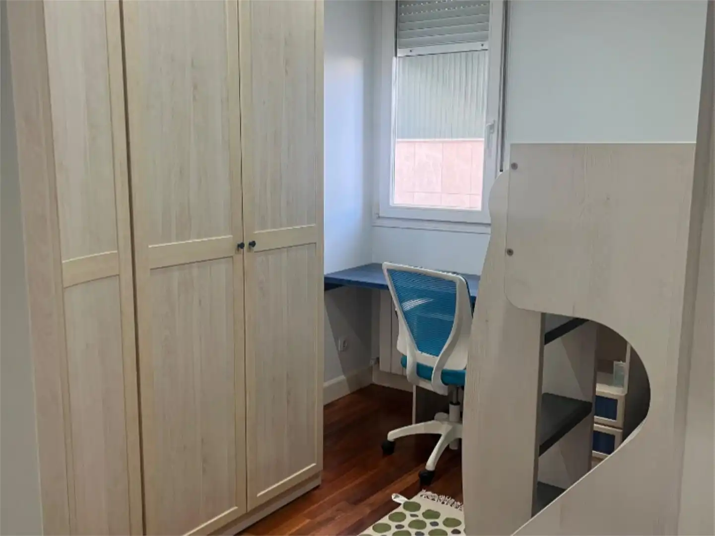 Pis en venda a Nicolas Ormaetxea Kalea, 4, Txabarri - La Unión - Vista Alegre Dormitori de Pis en venda en Sestao