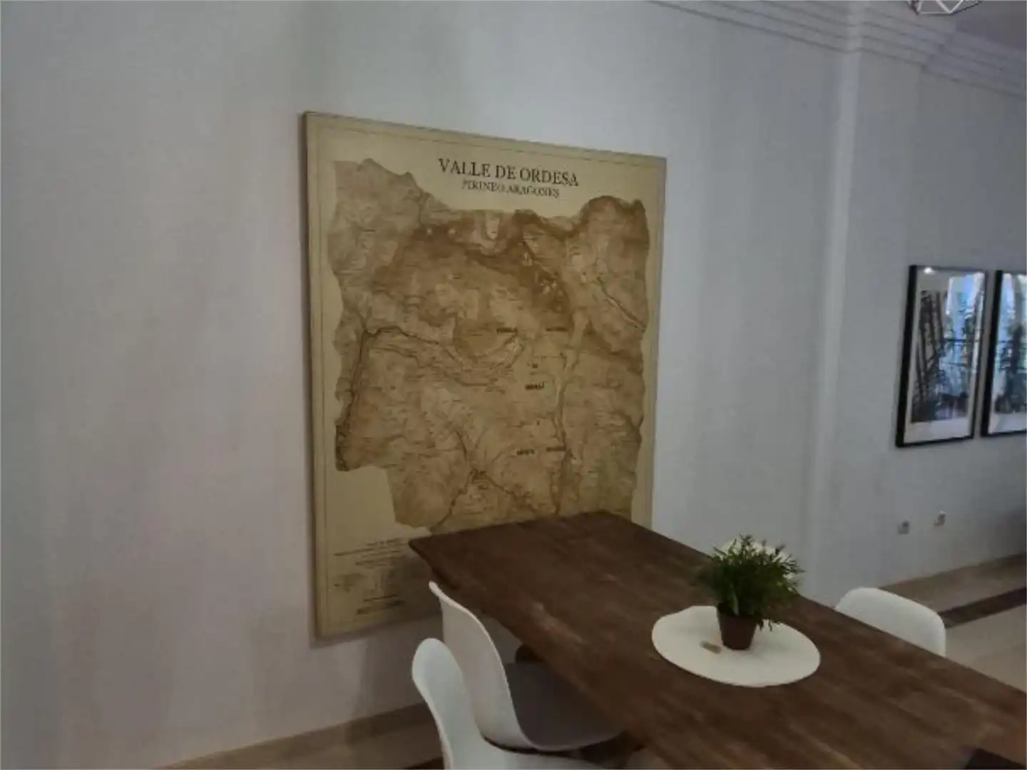 Piso en venta en Avenida del Prado, 85, Las Brisas Vista exterior de Piso en venta en Marbella con Aire acondicionado, Terraza y Piscina