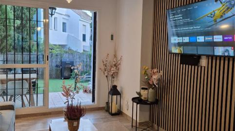 Foto 4 de Pis en venda a Calle Aries, 6, Los Naranjos, Málaga