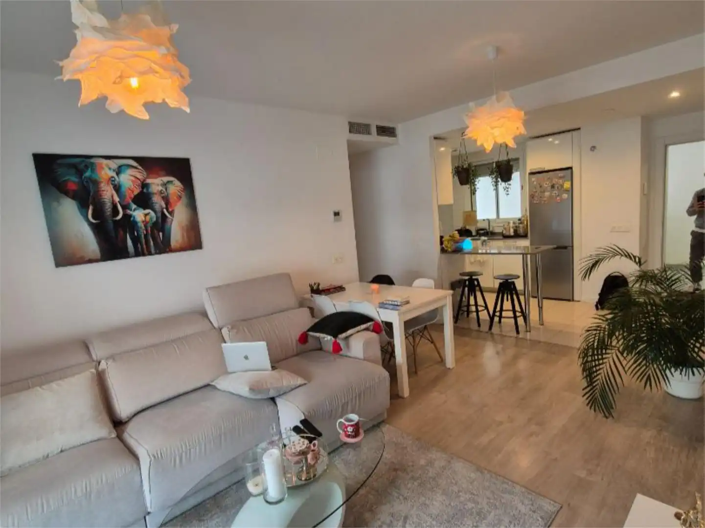 Piso en venta en Calle Aries, 6, Los Naranjos Sala de estar de Piso en venta en Marbella con Aire acondicionado, Calefacción y Parquet