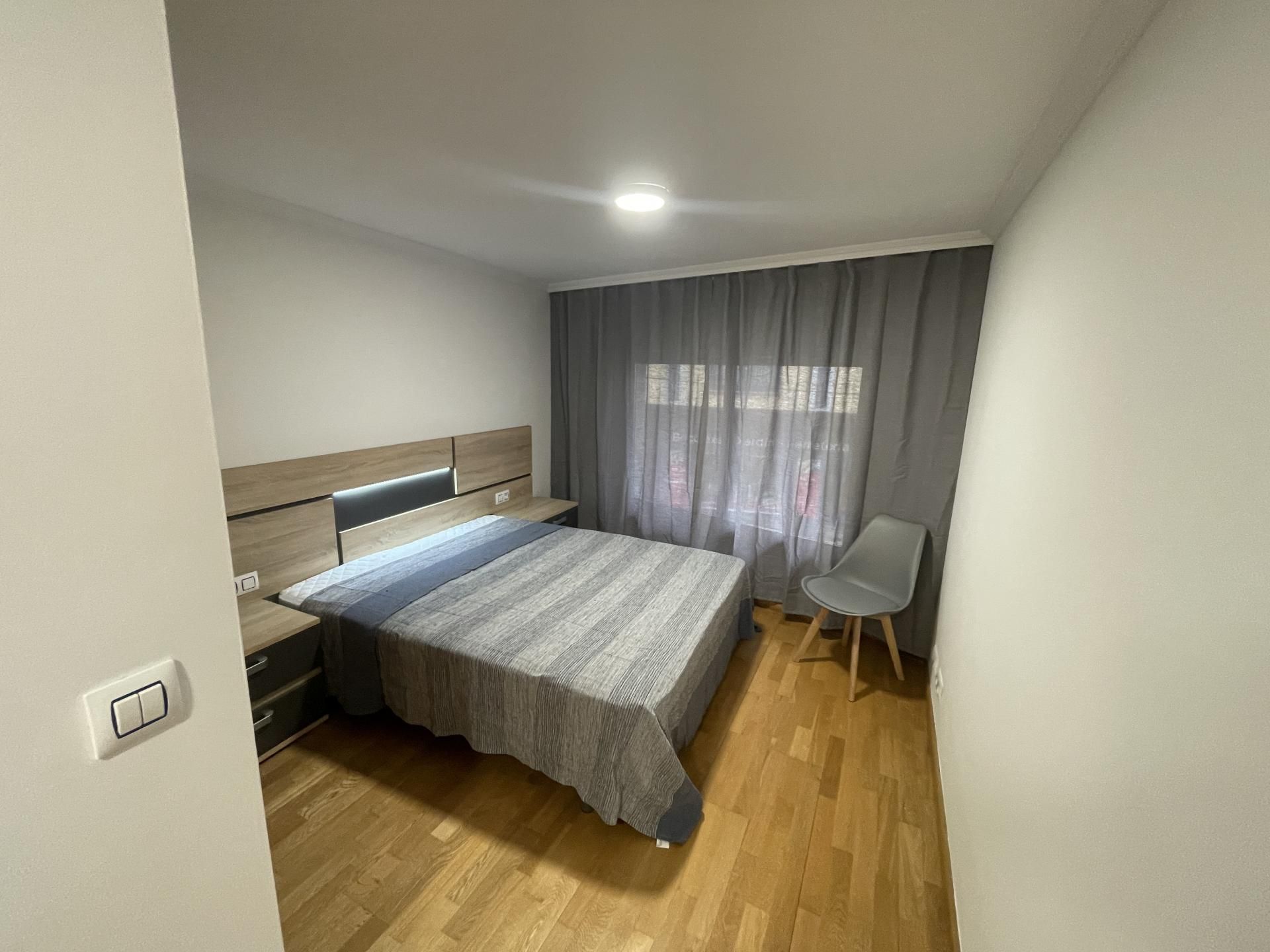 Bedroom of Flat to rent in A Cañiza    with Heating, Parquet flooring and Furnished