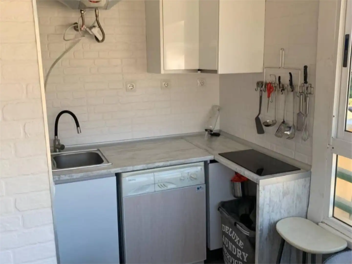 Estudi de lloguer a Avenida Principal del Candado, 9, El Candado Cuina de Estudi de lloguer en Málaga amb Aire condicionat, Jardí privat i Moblat