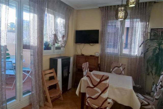 Piso en Venta en Valdeacederas