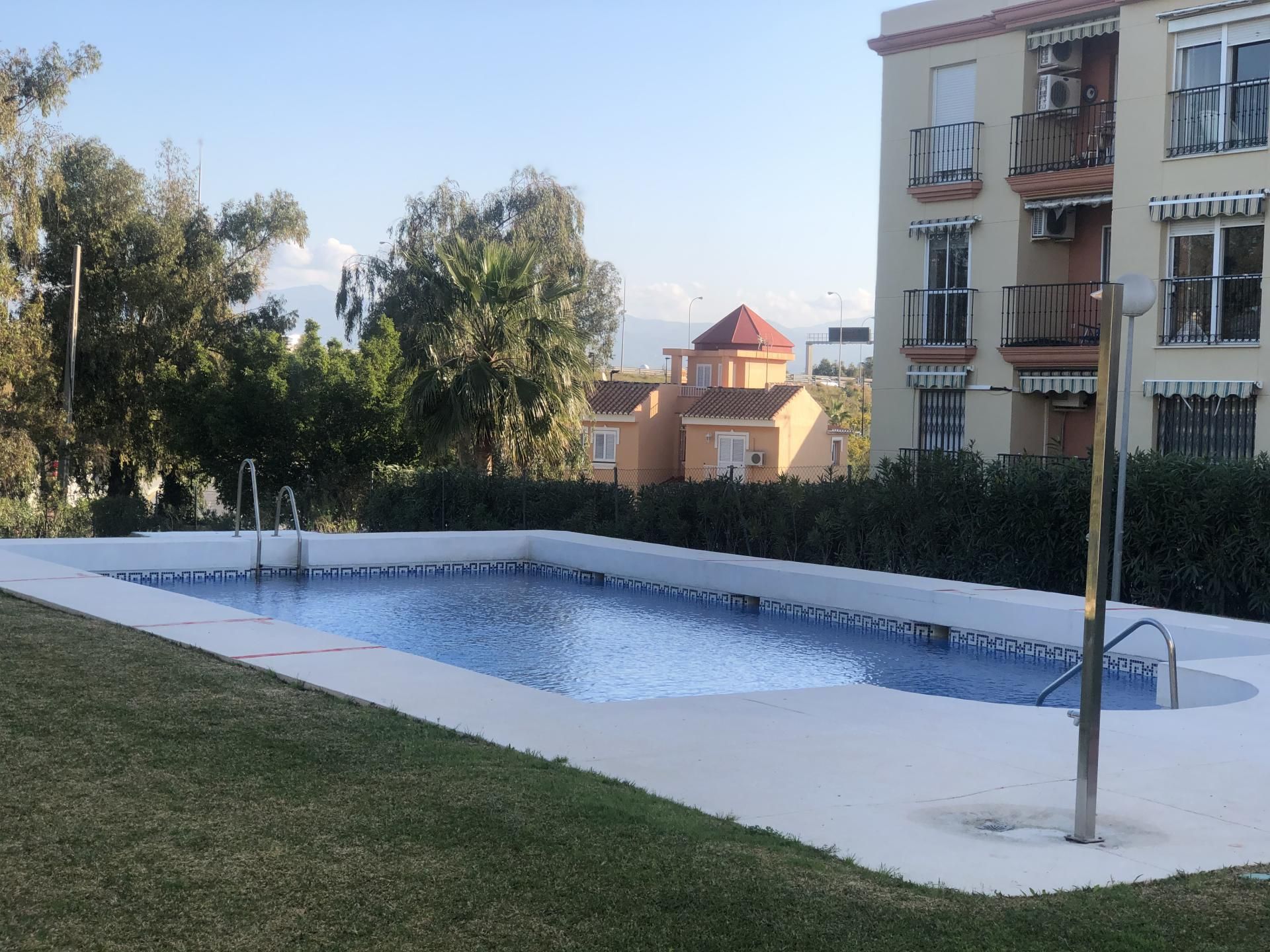 Piso de alquiler en Calle Loma del Paraiso, 30, Los Álamos Piscina de Piso de alquiler en Torremolinos con Jardín privado, Terraza y Piscina