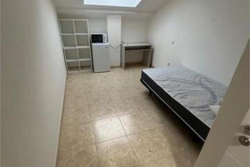 Flat to share in Bulevar - Plaza Castilla, Guadalajara - image 1 Photo 1 of Flat to share in Bulevar - Plaza Castilla, Guadalajara