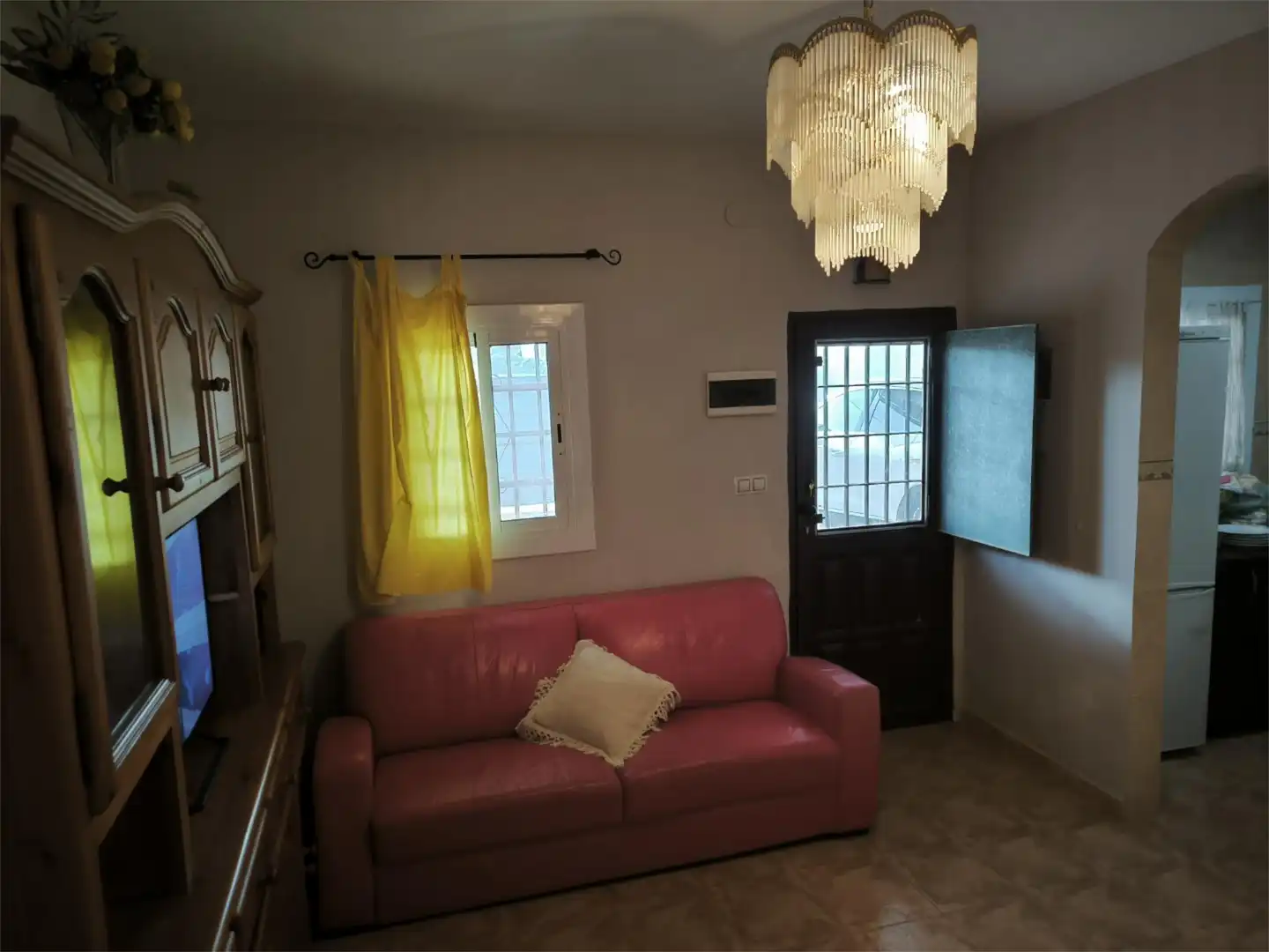 Casa o xalet en venda a Carrer Avel·lí Artís Gener Tisner, 74, Nord Sala d'estar de Casa o xalet en venda en Vilanova i la Geltrú amb Calefacció, Jardí privat i Terrassa
