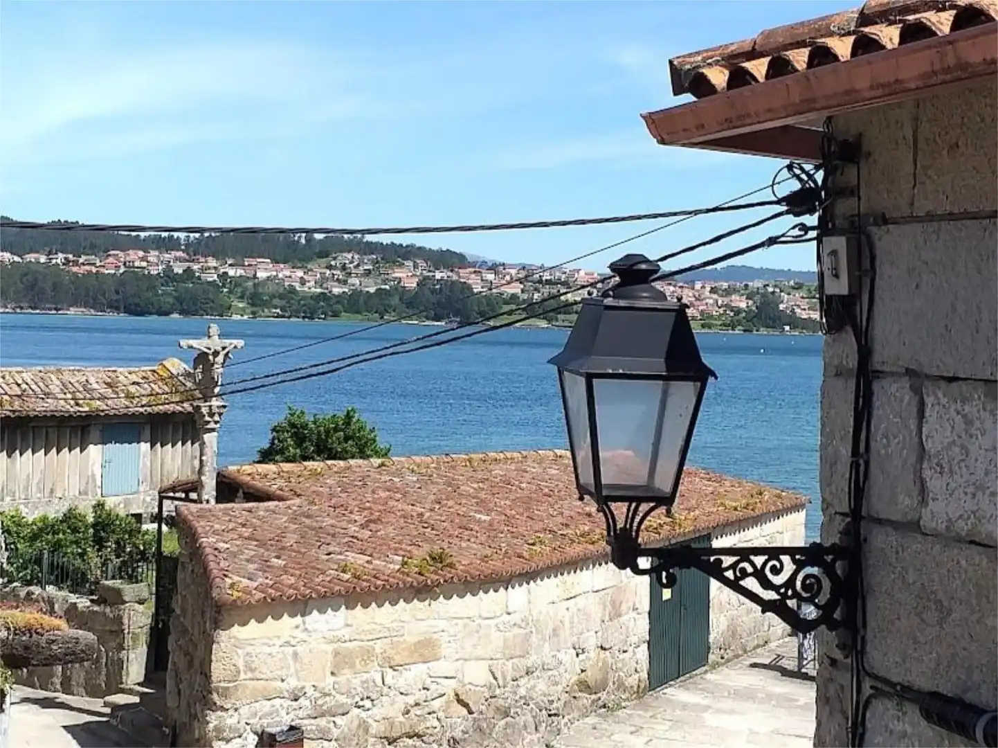 Wohnung zum Verkauf in Rúa da Fonte, 7, Combarro Wohnung zum Verkauf in Poio mit Heizung, Terrasse und Abstellraum