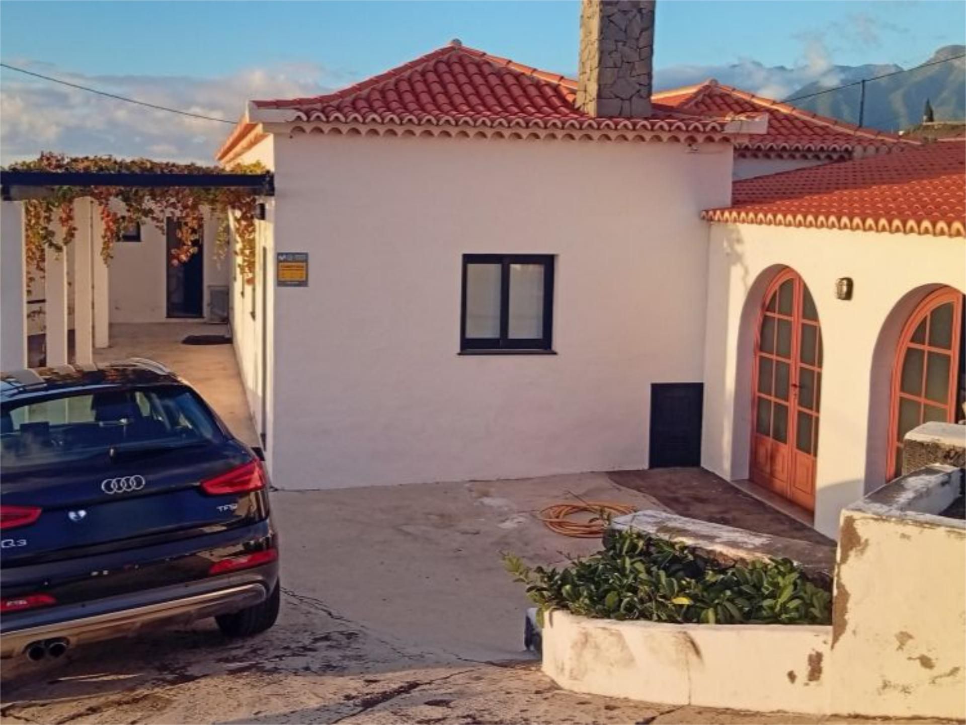 Vista exterior de Casa o xalet en venda en Los Llanos de Aridane amb Calefacció, Terrassa i Traster