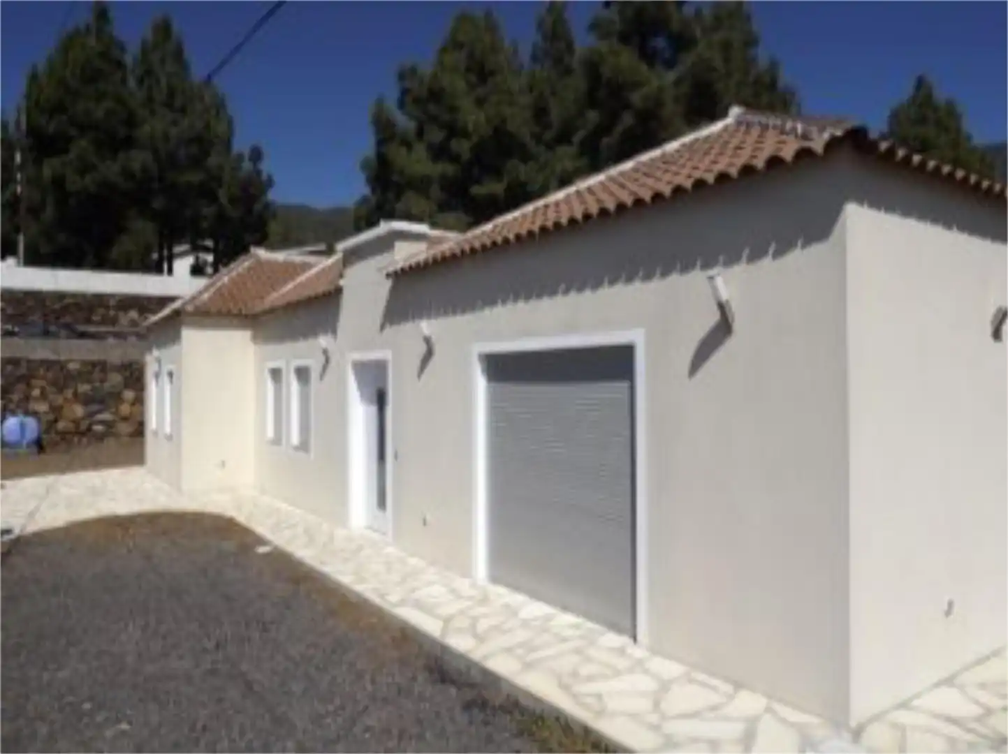Houses for sale in Calle Barrial de Abajo, 21, El Paso Exterior view of Houses for sale in El Paso with Air Conditioner and Terrace