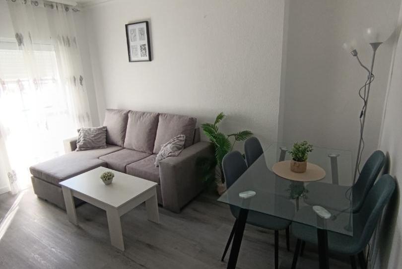 Photo 1 of Flat to rent in Calle Luis Braille, 2, Campo de la Verdad - Miraflores, Córdoba