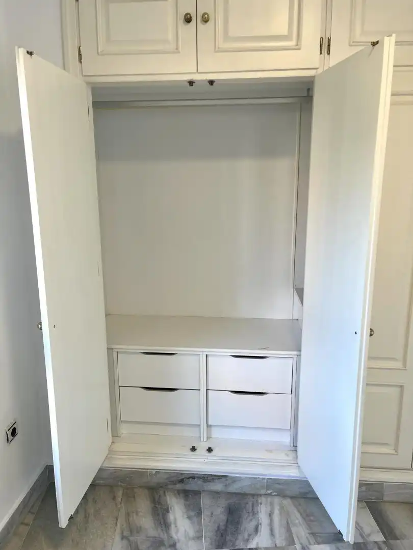 Bedroom of Flat for sale in Sevilla  with Parquet flooring, Storage room and Furnished