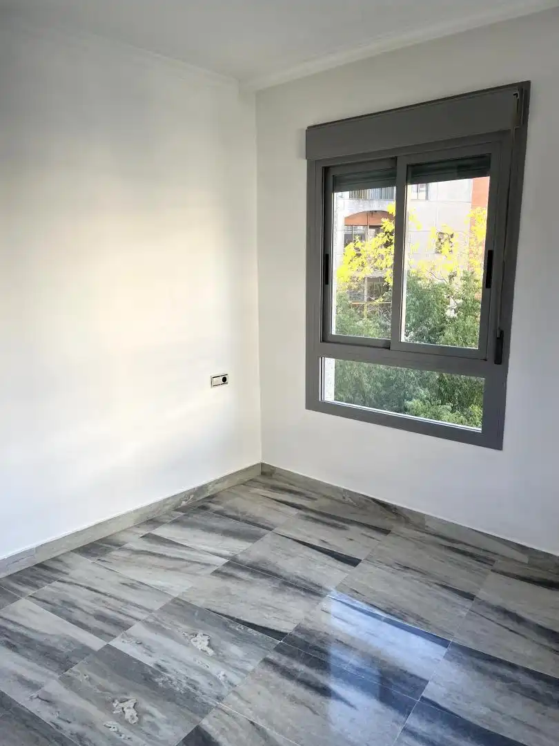 Bedroom of Flat for sale in Sevilla  with Parquet flooring, Storage room and Furnished