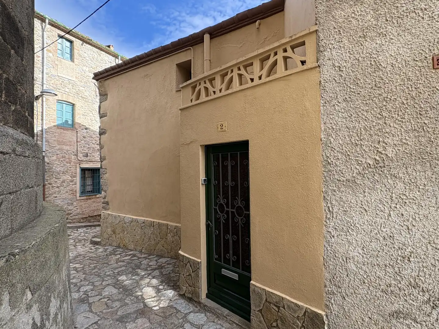 Vista exterior de Piso en venta en Agullana con Calefacción, Trastero y Amueblado