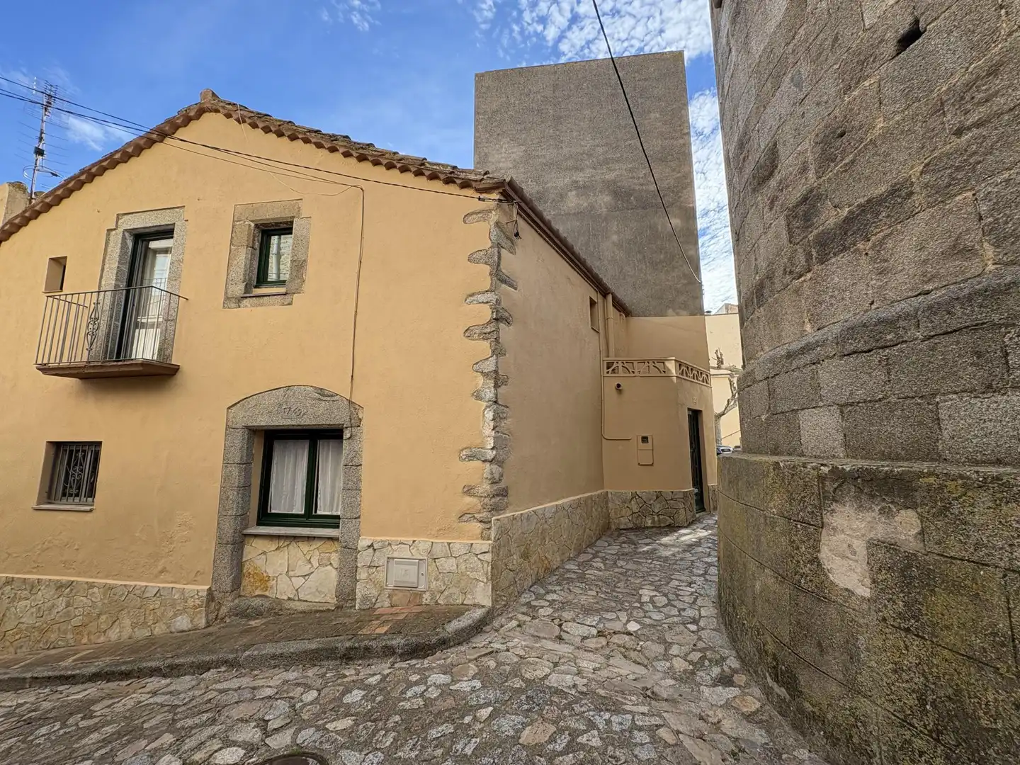 Vista exterior de Piso en venta en Agullana con Calefacción, Trastero y Amueblado