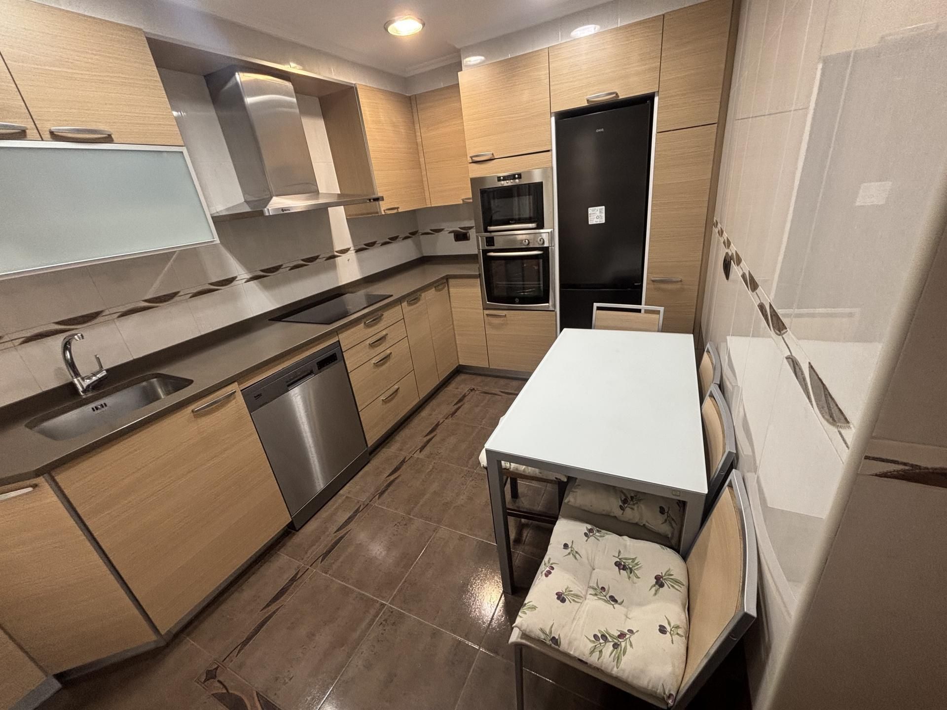 Piso en venta en San Pio X Kalea, 27, Elorrio Cocina de Piso en venta en Elorrio con Terraza y Balcón