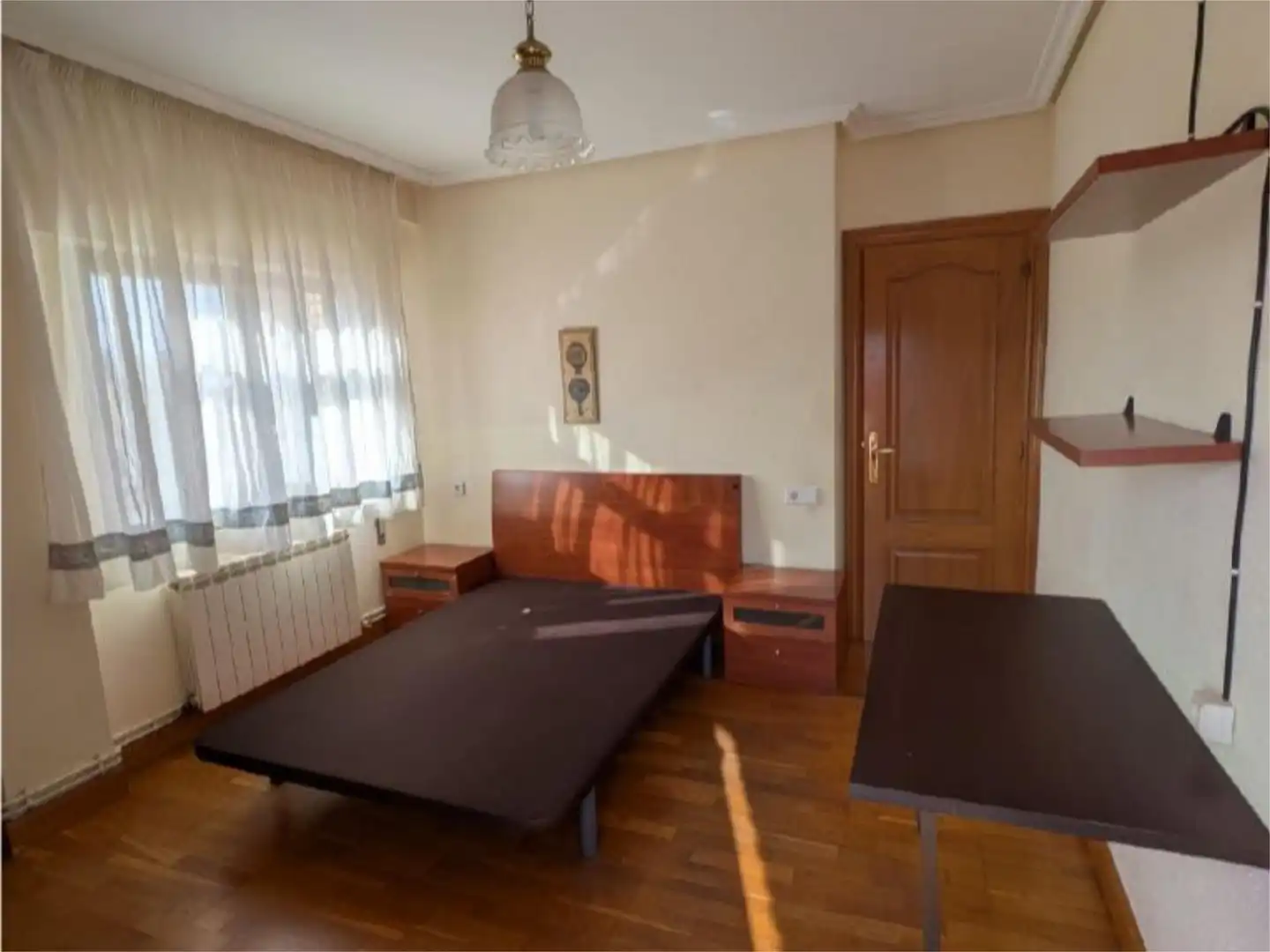 Habitación de Piso en venta en Tudela con Calefacción, Parquet y Amueblado