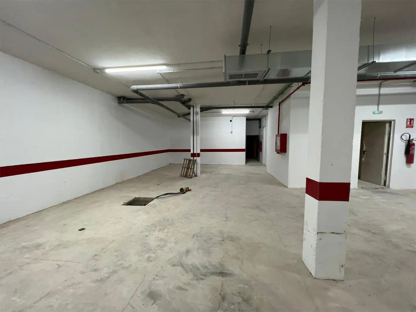 Garage zum Verkauf in Cox