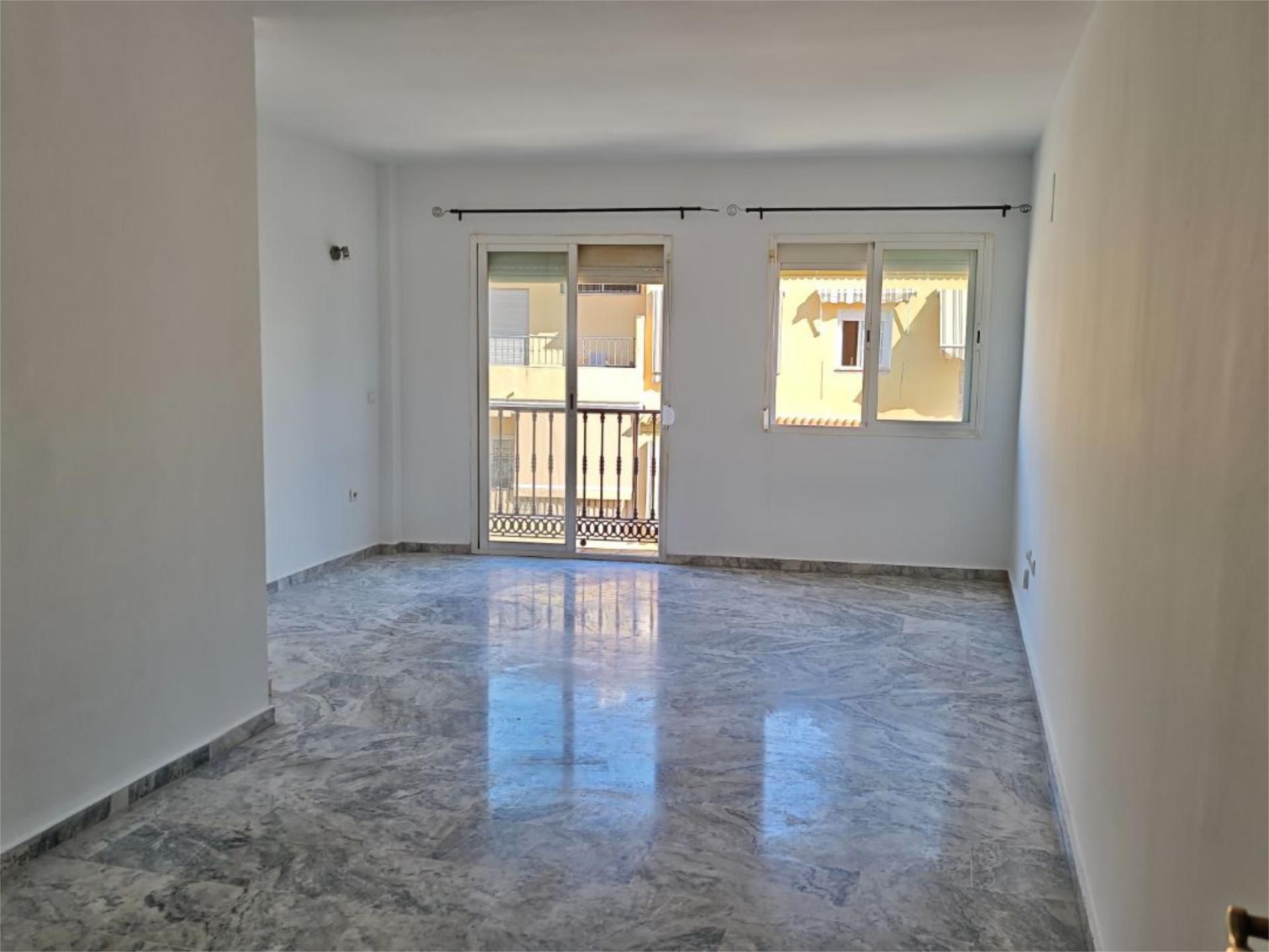 Flat for sale in Fuengirola  with Community parking, Balcony and Video intercom