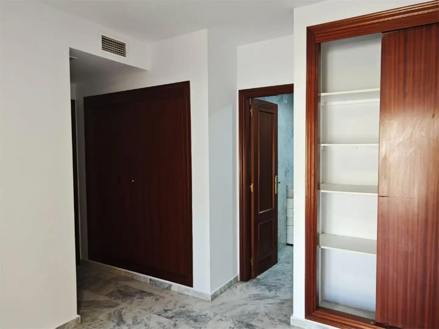 Flat for sale in Calle Jilguero, 31, Torreblanca del Sol Flat for sale in Fuengirola with Community parking, Balcony and Video intercom