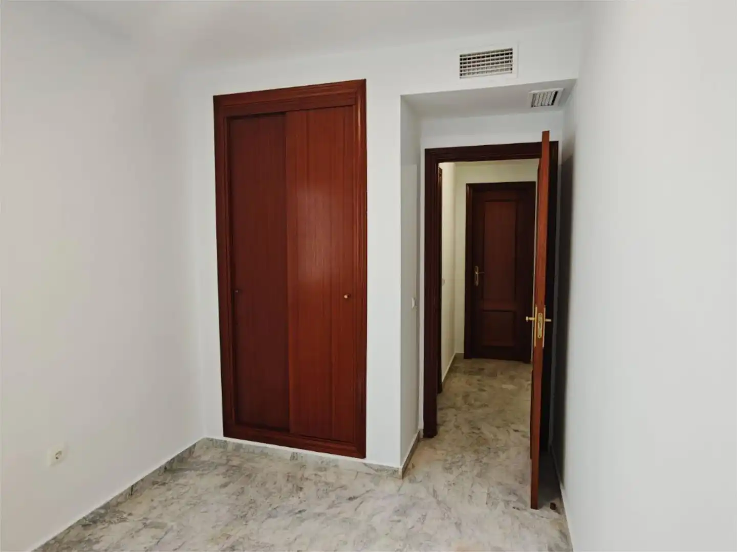 Flat for sale in Calle Jilguero, 31, Torreblanca del Sol Flat for sale in Fuengirola with Community parking, Balcony and Video intercom