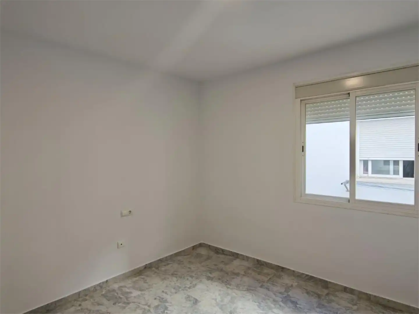 Flat for sale in Calle Jilguero, 31, Torreblanca del Sol Bedroom of Flat for sale in Fuengirola with Community parking, Balcony and Video intercom