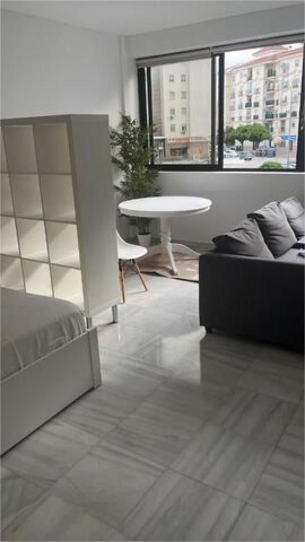 Study to rent in Plaza de Toros