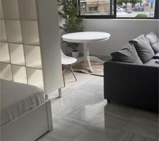 Foto 1 de Estudi de lloguer a Plaza de Toros, Cádiz