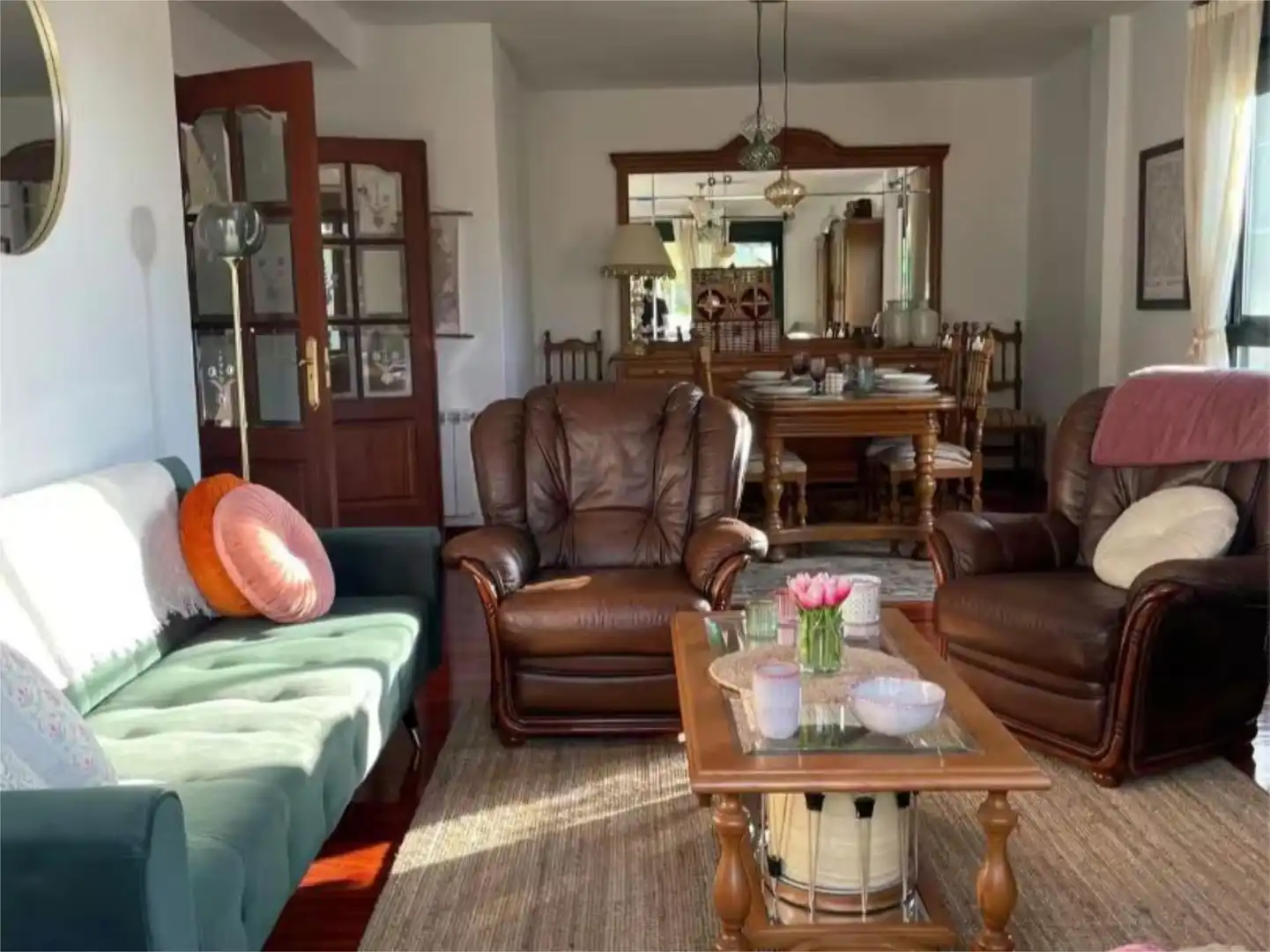 Casa o xalet en venda a Xil, 14, Meaño Sala d'estar de Casa o xalet en venda en Meaño amb Calefacció, Jardí privat i Parquet