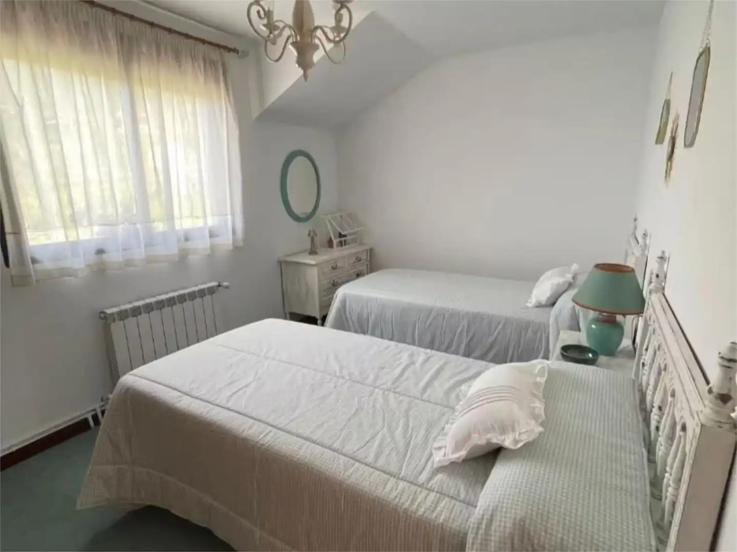 Casa o xalet en venda a Xil, 14, Meaño Dormitori de Casa o xalet en venda en Meaño amb Calefacció, Jardí privat i Parquet
