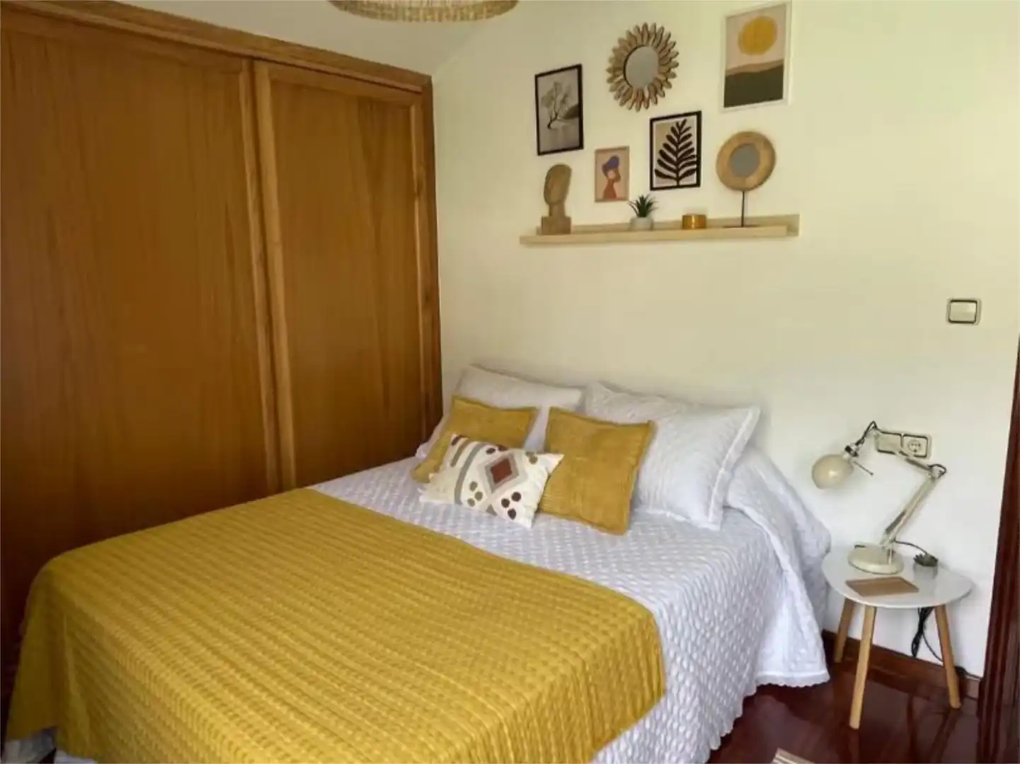 Casa o xalet en venda a Xil, 14, Meaño Dormitori de Casa o xalet en venda en Meaño amb Calefacció, Jardí privat i Parquet