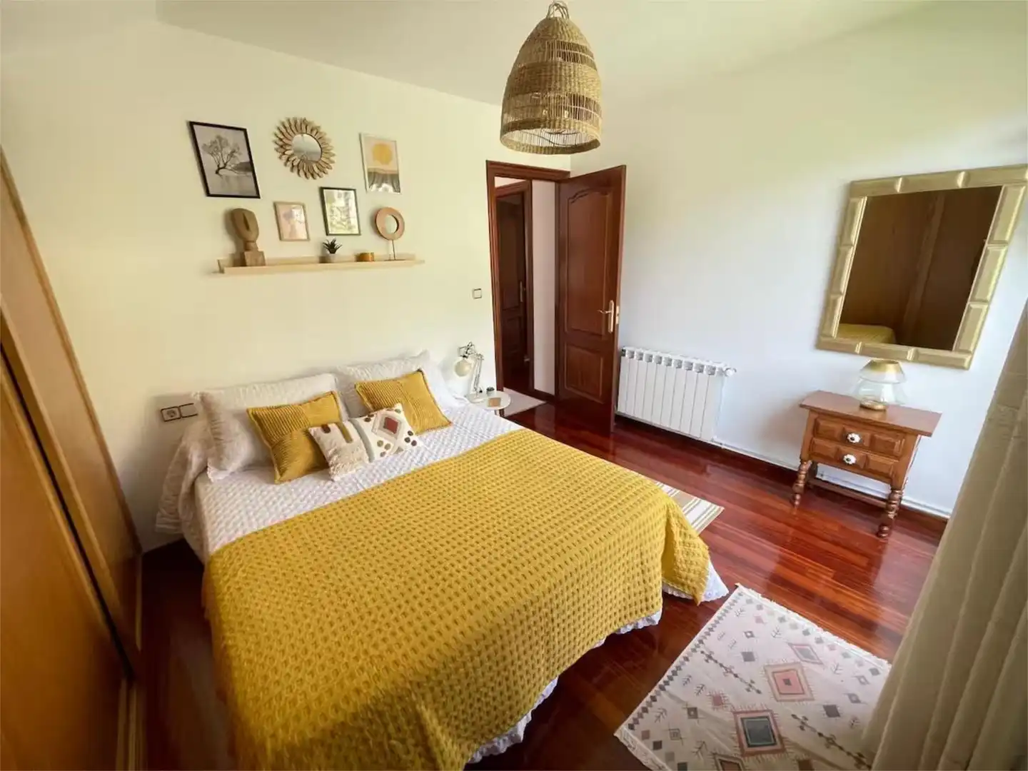 Casa o xalet en venda a Xil, 14, Meaño Dormitori de Casa o xalet en venda en Meaño amb Calefacció, Jardí privat i Parquet