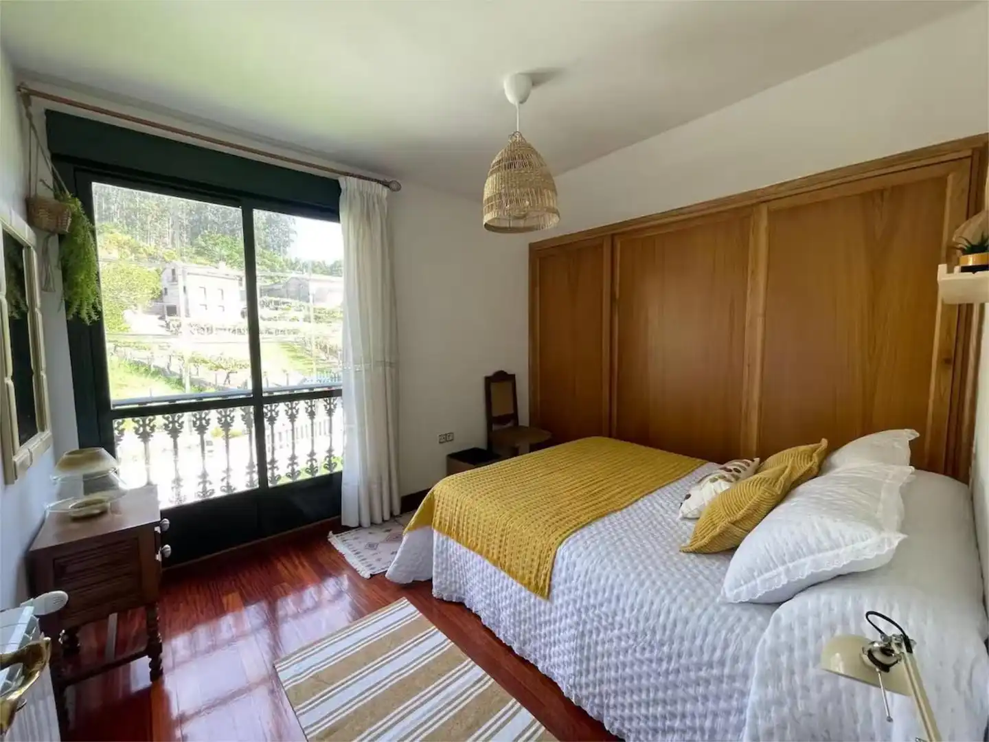 Casa o xalet en venda a Xil, 14, Meaño Dormitori de Casa o xalet en venda en Meaño amb Calefacció, Jardí privat i Parquet