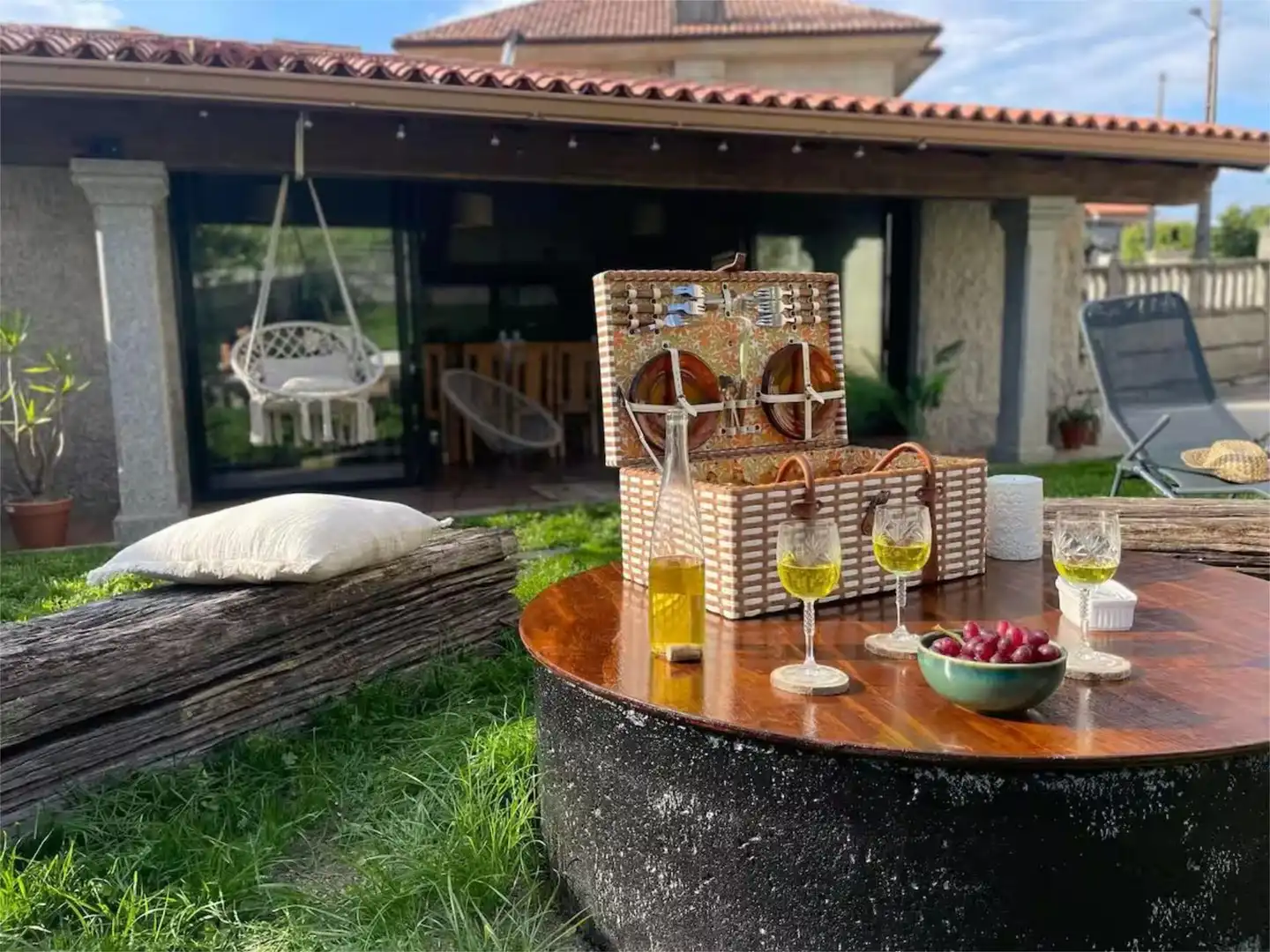 Casa o xalet en venda a Xil, 14, Meaño Terrassa de Casa o xalet en venda en Meaño amb Calefacció, Jardí privat i Parquet