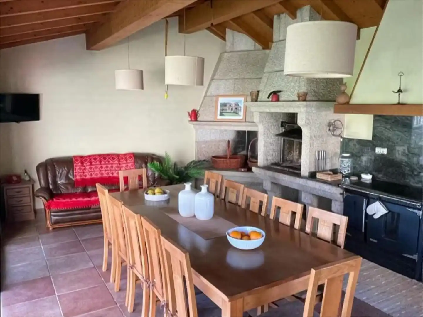 Casa o xalet en venda a Xil, 14, Meaño Menjador de Casa o xalet en venda en Meaño amb Calefacció, Jardí privat i Parquet