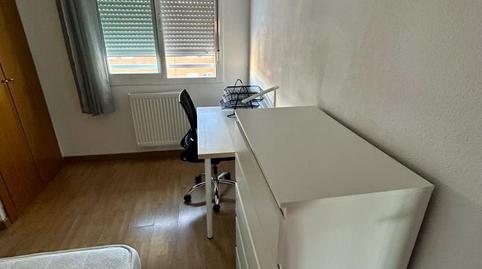 Foto 2 de Pis per a compartir a Calle Dulce Chacón, 4, El Bercial, Madrid