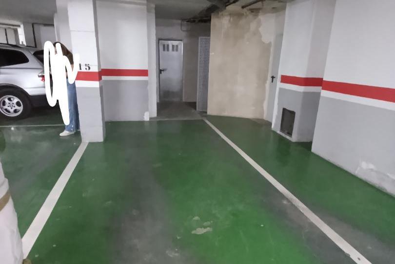 Photo 1 of Garage to rent in Travesía Castellanos, 1, Villarrobledo, Albacete