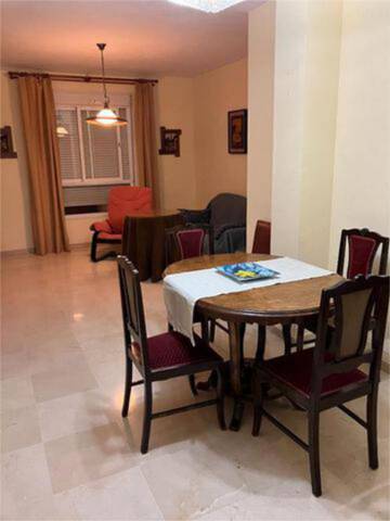 Piso en Alquiler en La Calzada - La Florida