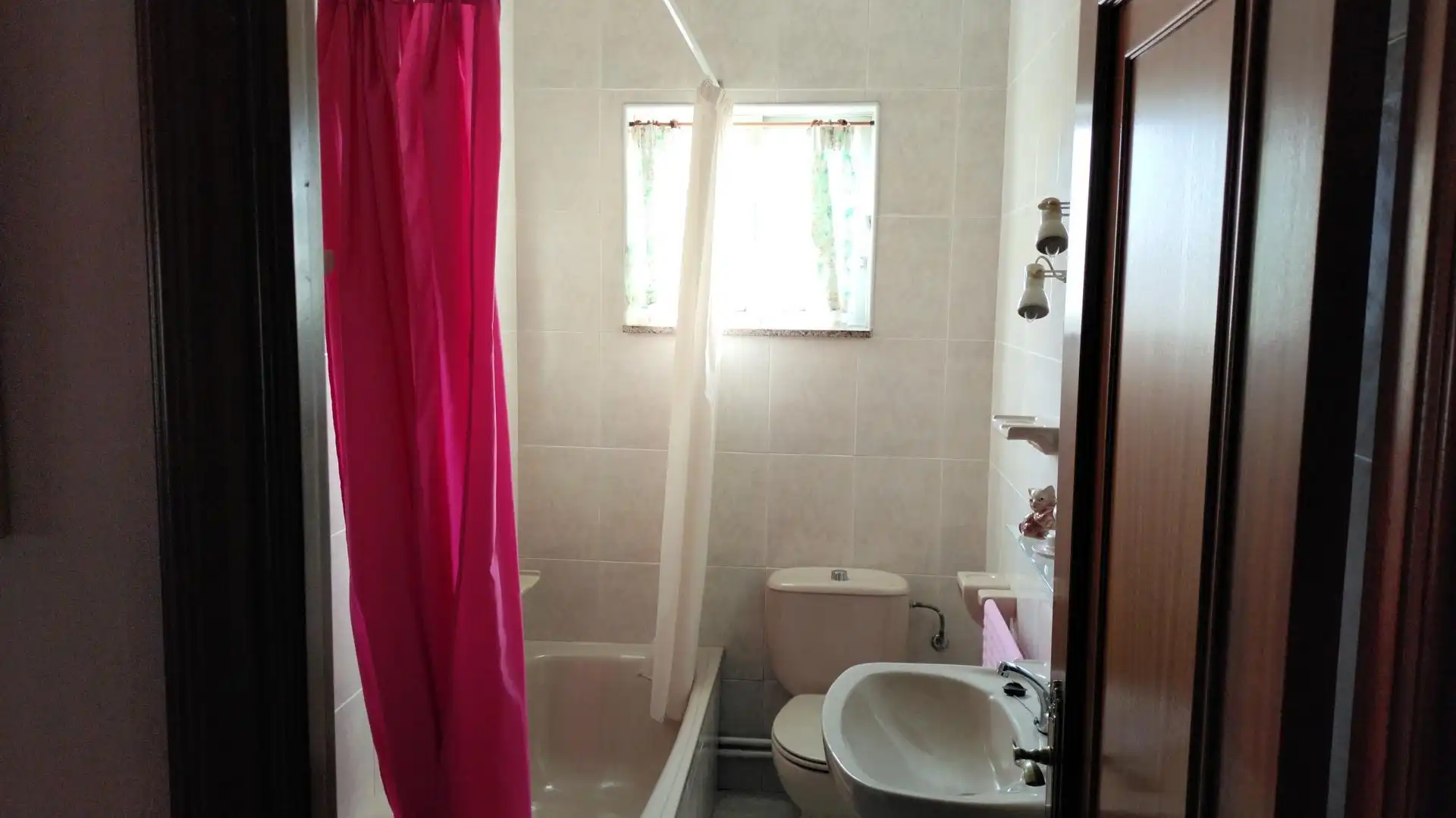 Bathroom of Detached homes for sale in Narón  with Terrace