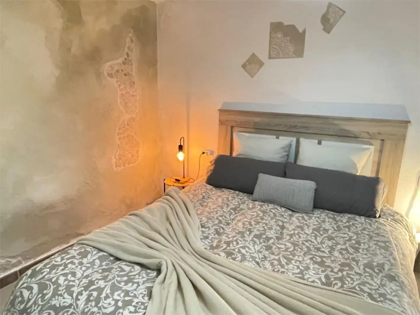 Wohnung zum Verkauf in Calle Durazno, 3, Casco Histórico Schlafzimmer von Wohnung zum Verkauf in Ronda mit Klimaanlage, Terrasse und Balkon