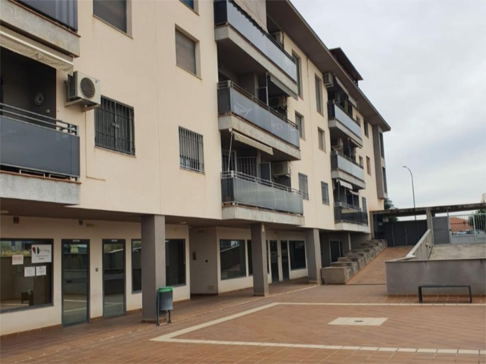 Pis en venda a Avenida Andalucía, 26, Láchar Vista exterior de Pis en venda en Láchar amb Calefacció, Jardí privat i Traster