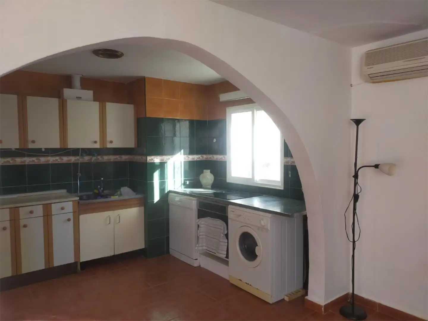 Houses for sale in Calle José Herrera, 8, Las Herencias Kitchen of Houses for sale in Las Herencias with Air Conditioner, Terrace and Swimming Pool